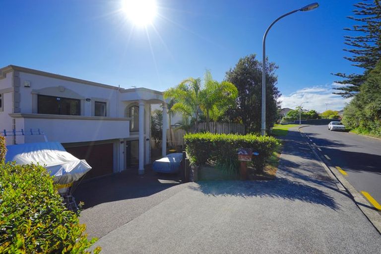 Photo of property in 29 Ian Marwick Place, Birkenhead, Auckland, 0626