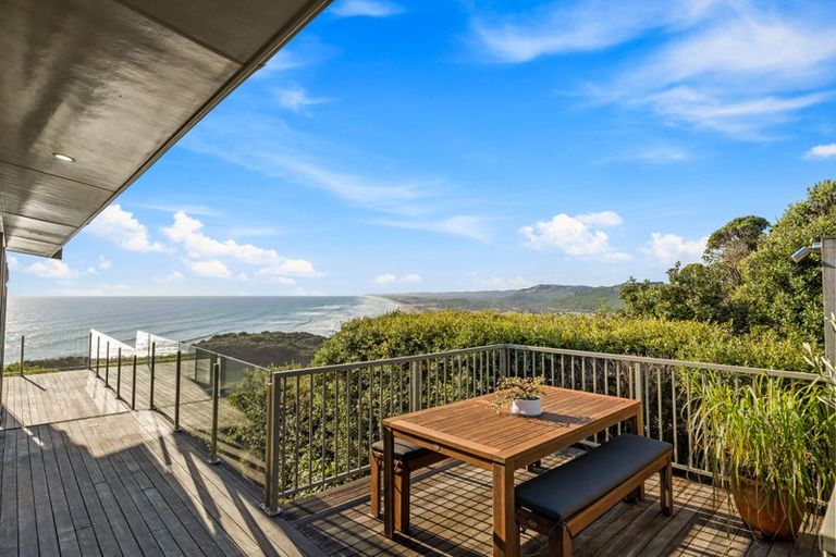 Photo of property in 42 Waitea Road, Muriwai, Waimauku, 0881