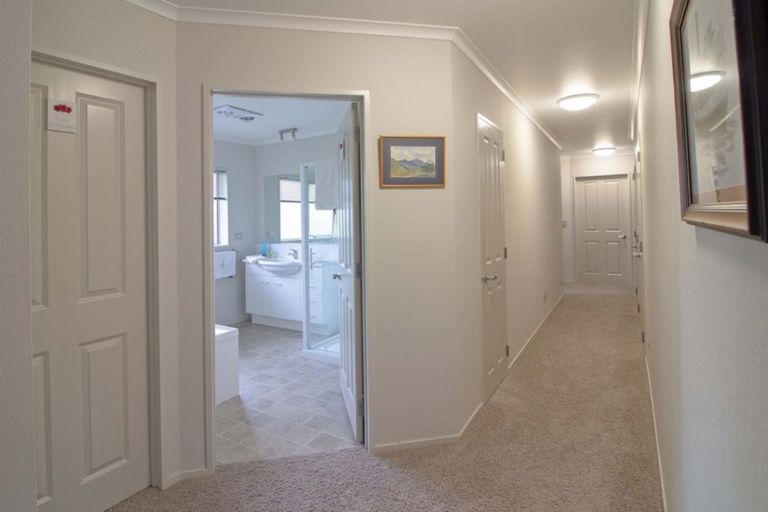 Photo of property in 5 Mountain View Road, Te Aroha, 3320