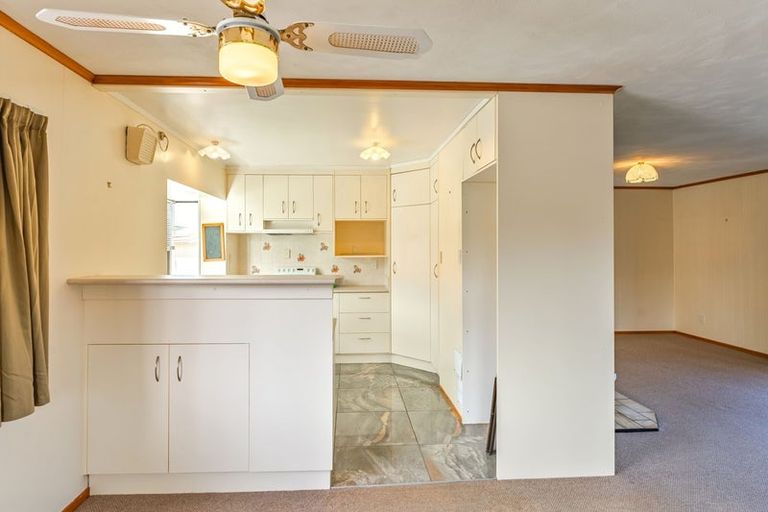 Photo of property in 69 Te Moana Road, Waikanae Beach, Waikanae, 5036