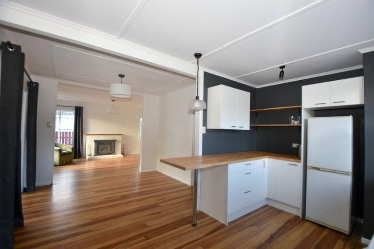 Photo of property in 394 High Street South, Carterton, 5713