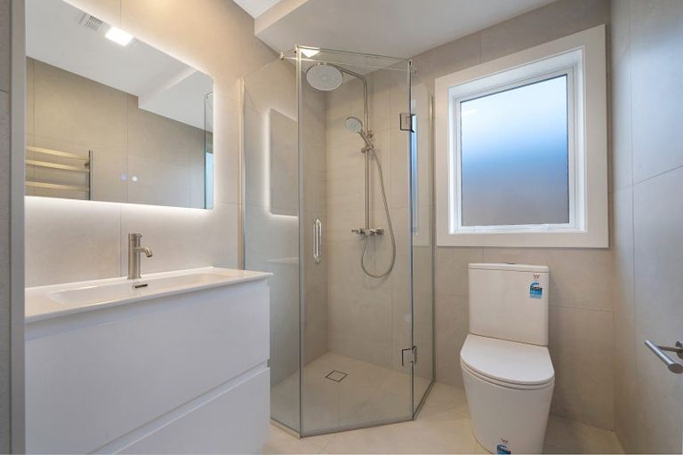 Photo of property in 400 Main Road, Huapai, Kumeu, 0810