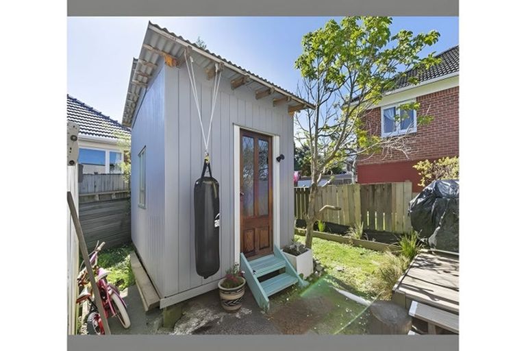 Photo of property in 66a Don Buck Road, Massey, Auckland, 0614