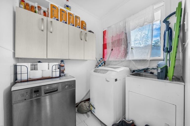 Photo of property in 33 Haddon Street, Mangere East, Auckland, 2024