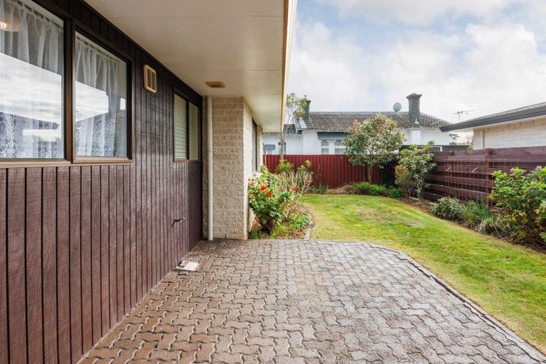 Photo of property in 2 Rangitane Street, Palmerston North, 4414