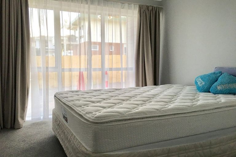 Photo of property in 103 Waller Avenue, Bucklands Beach, Auckland, 2012