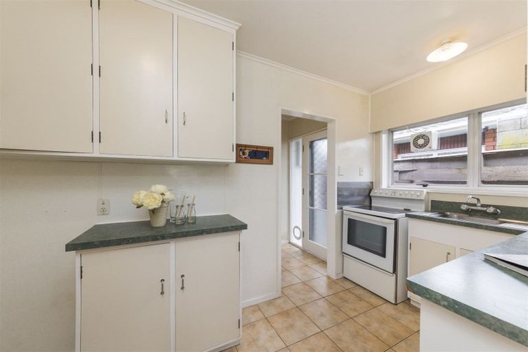 Photo of property in 2 Newhaven Place, Roslyn, Palmerston North, 4414