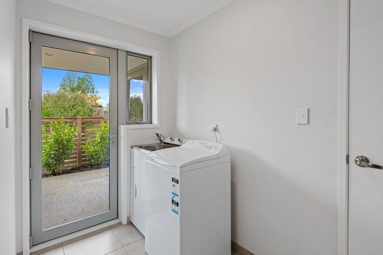 Photo of property in 16d Crown Close, Prebbleton, 7604