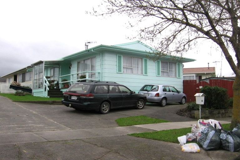 Photo of property in 5a Lyndale Place, Kelvin Grove, Palmerston North, 4414