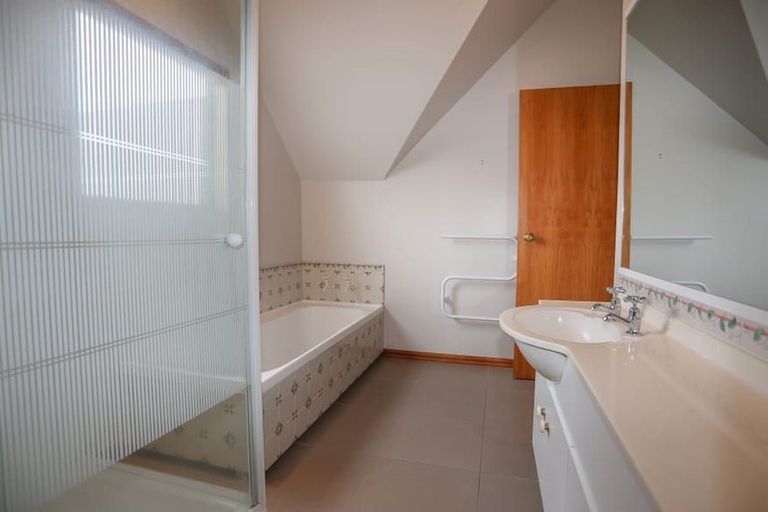 Photo of property in 1a/47 Ashgrove Terrace, Somerfield, Christchurch, 8024