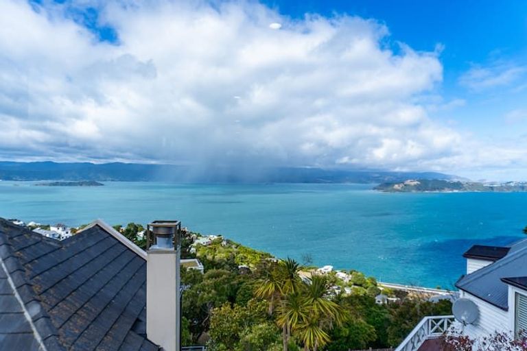 Photo of property in 94 Nicholson Road, Khandallah, Wellington, 6035