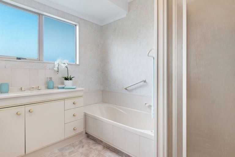 Photo of property in 52a Western Road, Bellevue, Tauranga, 3110