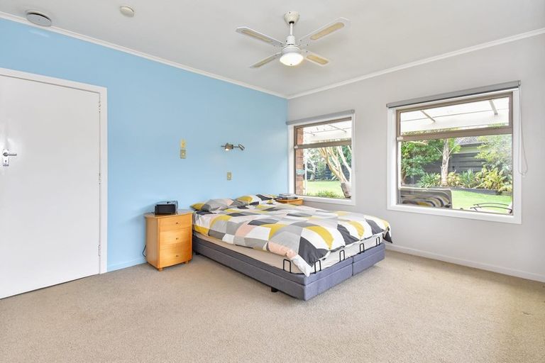 Photo of property in 41 Youngs Road, Papakura, 2110