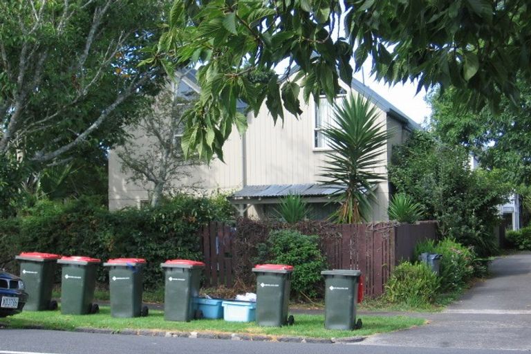 Photo of property in 12/4 Rossgrove Terrace, Mount Albert, Auckland, 1025