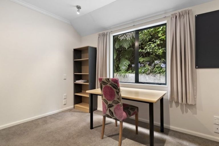 Photo of property in 30 Futuna Close, Karori, Wellington, 6012