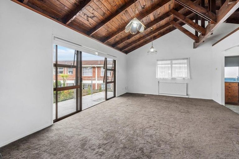 Photo of property in 4/1312 Hinemoa Street, Rotorua, 3010