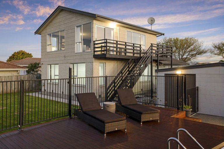 Photo of property in 16 Daytona Place, Parklands, Christchurch, 8083