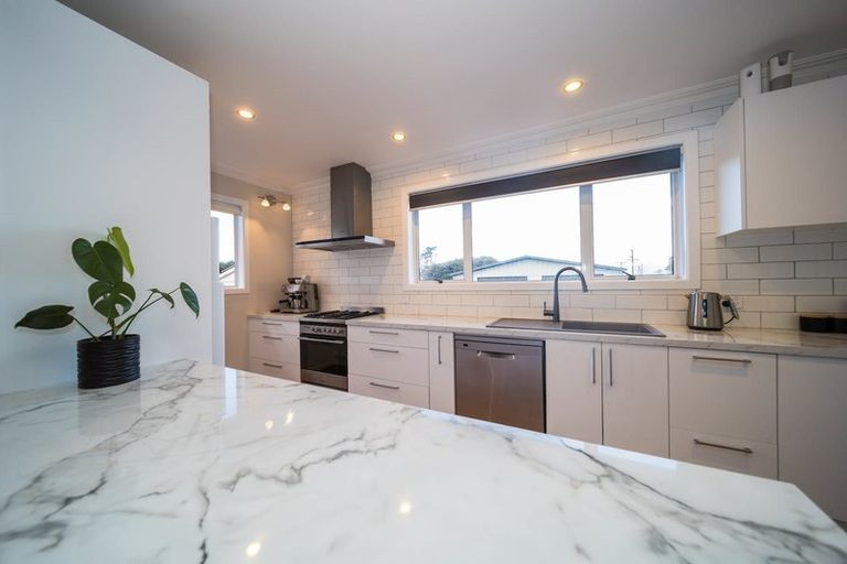 Photo of property in 36 Cameron Street, Hawera, 4610