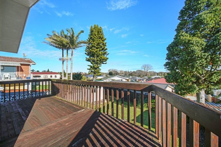 Photo of property in 13 Walden Place, Mangere East, Auckland, 2024