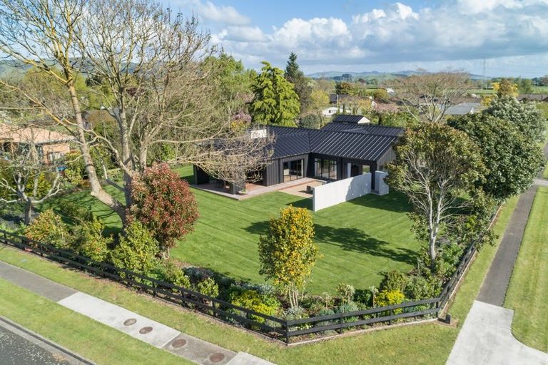 Photo of property in 1 De La Mare Drive, Leamington, Cambridge, 3432