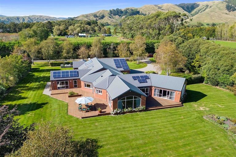 Photo of property in 62 School Road, Te Horo, Otaki, 5582