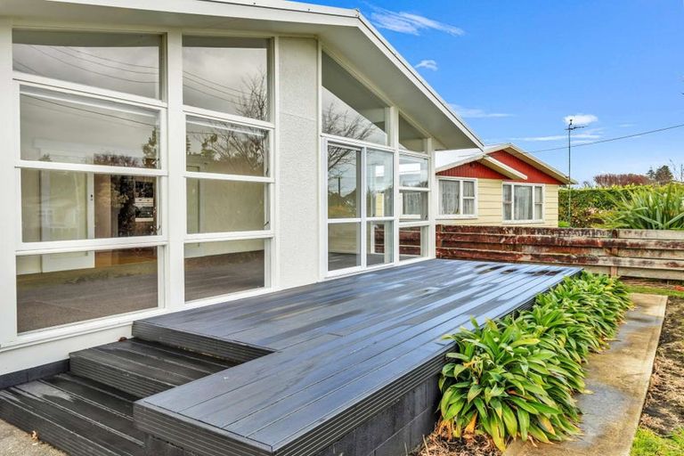 Photo of property in 5 Oturi Road, Waverley, 4510