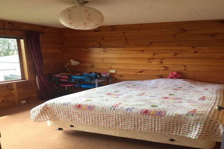 Photo of property in 1/11 Arrow Road, Forrest Hill, Auckland, 0620