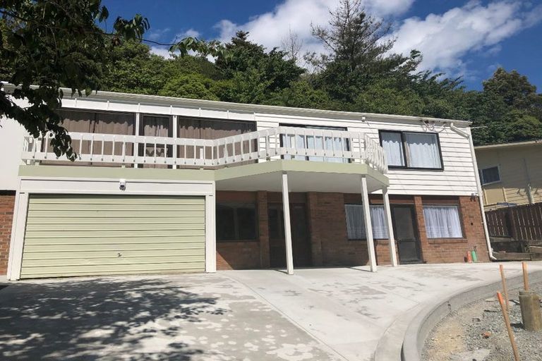 Photo of property in 126 Middleton Road, Churton Park, Wellington, 6037