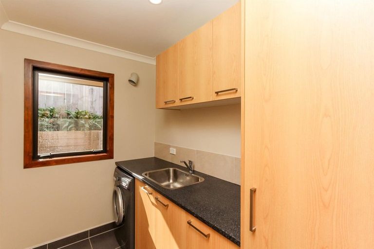 Photo of property in 4 Anderson Way, Highlands Park, New Plymouth, 4312