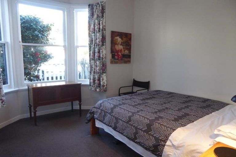 Photo of property in 110 Brougham Street, Mount Victoria, Wellington, 6011