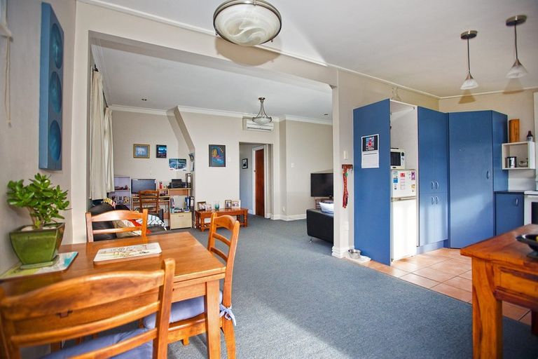 Photo of property in 63 Endeavour Street, Lyall Bay, Wellington, 6022