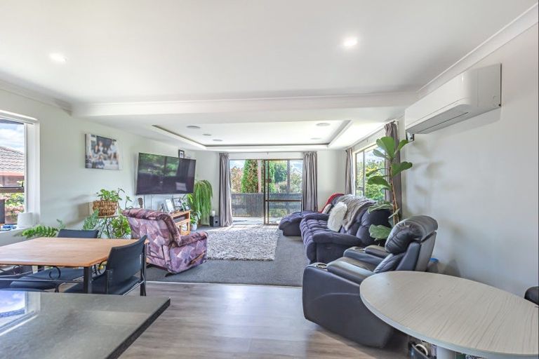 Photo of property in 10 Martin Harvey Street, Levin, 5510