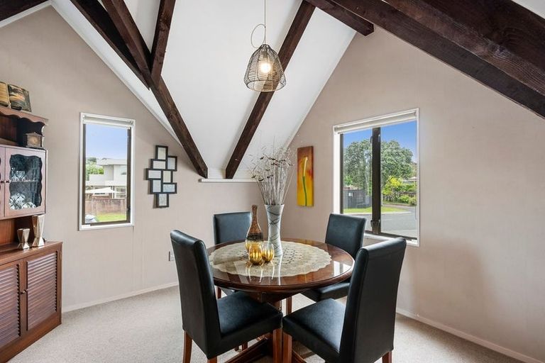 Photo of property in 1 Adonis Place, Half Moon Bay, Auckland, 2012