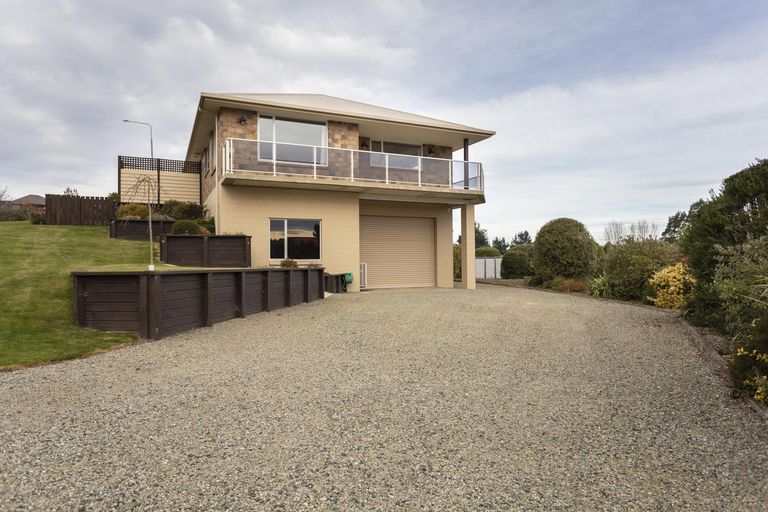 Photo of property in 15 Grove Avenue, Weston, Oamaru, 9401