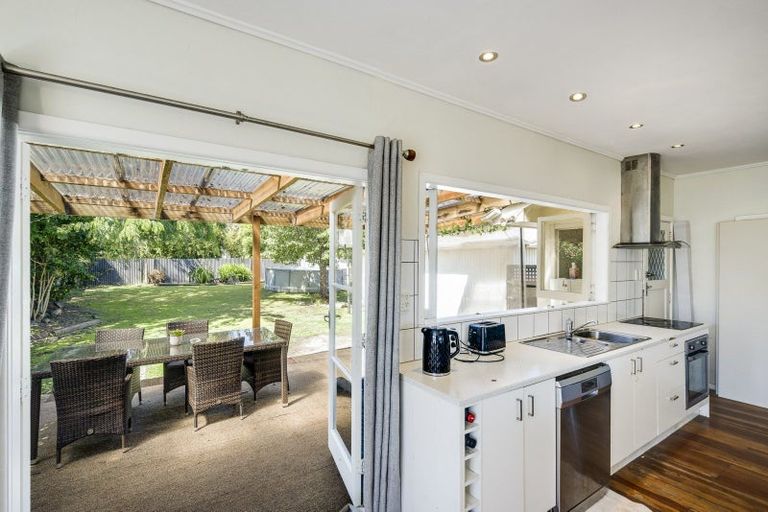 Photo of property in 62 Napier Road, Havelock North, 4130