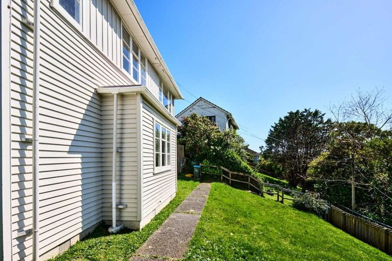 Photo of property in 12 Bromley View, Ranui, Porirua, 5024