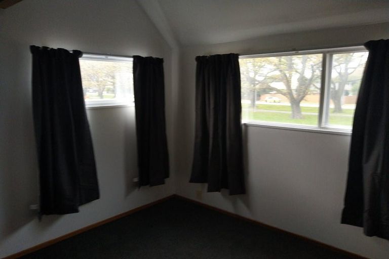 Photo of property in 434a Linwood Avenue, Bromley, Christchurch, 8062