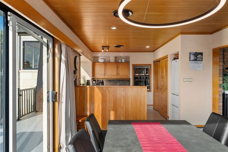 Photo of property in 9 Woodside Common, Westmorland, Christchurch, 8025