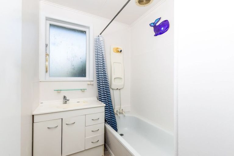 Photo of property in 6 Hinau Crescent, Wairakei, Taupo, 3332