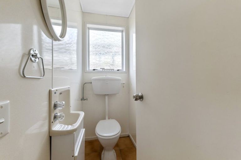 Photo of property in 245 Frankley Road, Frankleigh Park, New Plymouth, 4310