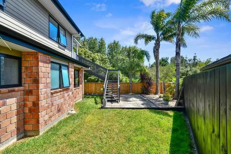 Photo of property in 11a Logan Place, Waiuku, 2123