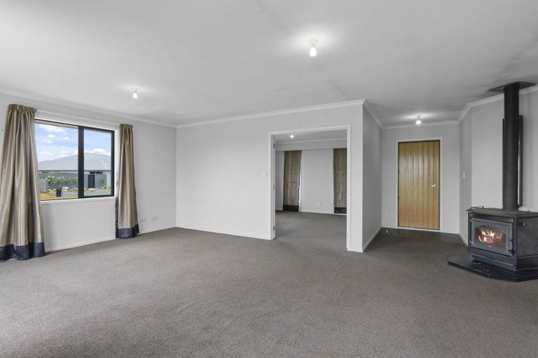 Photo of property in 1 Reeds Road, Darfield, 7510