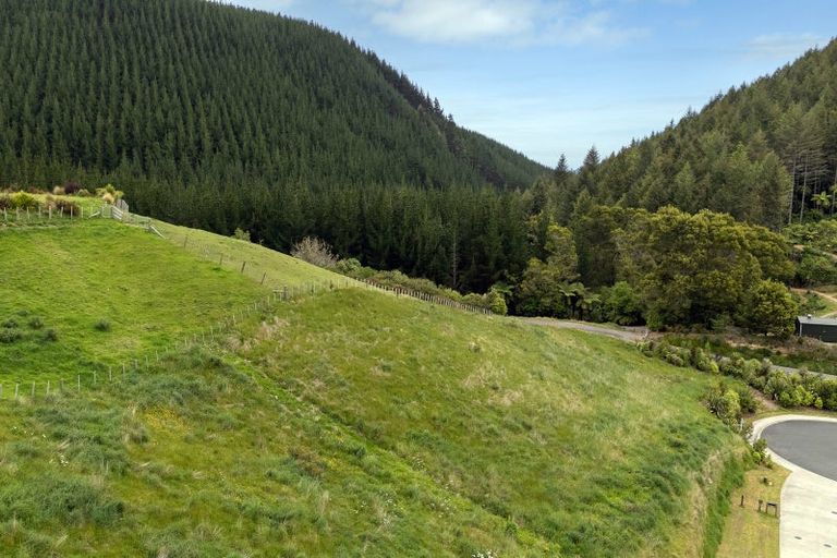 Photo of property in 1 Petes Way, Lynmore, 3076