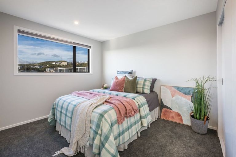 Photo of property in 29a Waitaria Terrace, Aotea, Porirua, 5024
