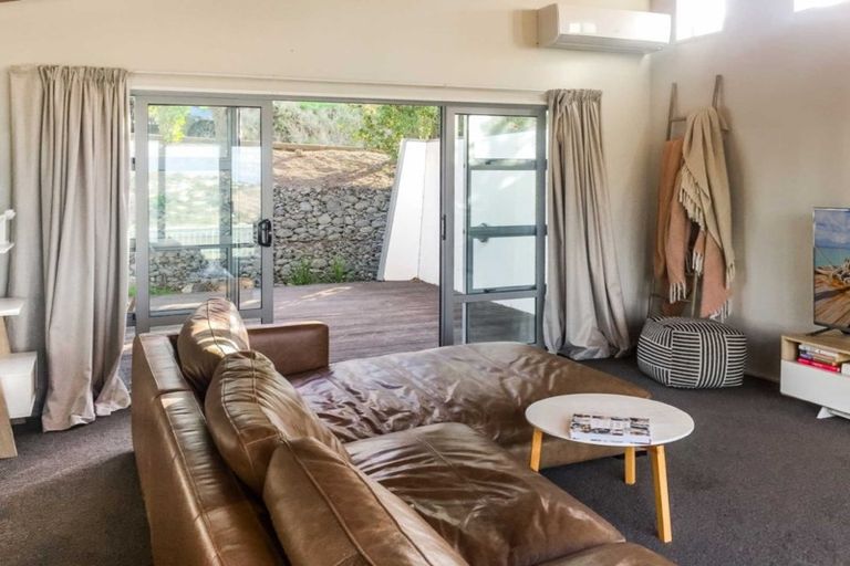 Photo of property in 16 Glendevere Terrace, Redcliffs, Christchurch, 8081