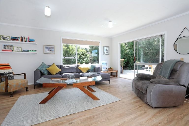 Photo of property in 3 Meads Place, Bulls, 4818