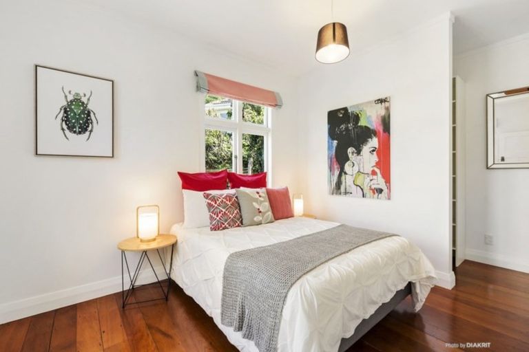 Photo of property in 52 Belvedere Road, Hataitai, Wellington, 6021