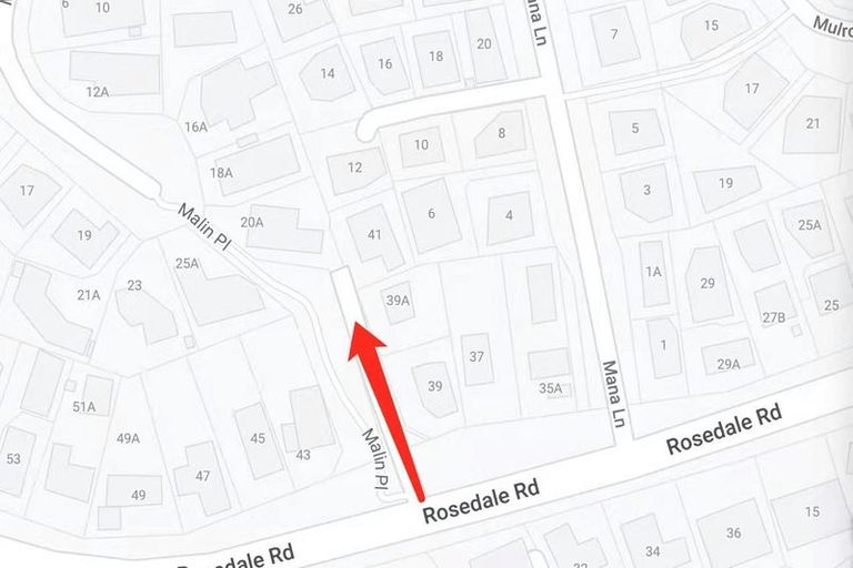 Photo of property in 20 Malin Place, Pinehill, Auckland, 0632