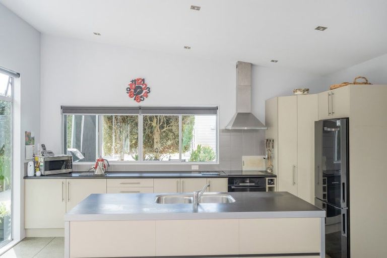 Photo of property in 40 Pauanui Beach Road, Pauanui, Hikuai, 3579