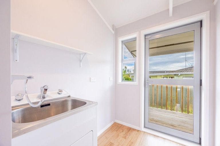 Photo of property in 12b Guy Street, Waipawa, 4210